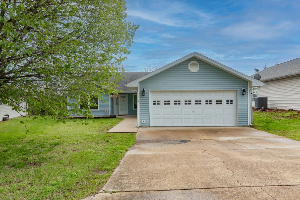 330DeerRunRdBransonMO1(2)