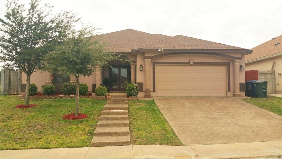 607 Waxwing Cedar Dr, Laredo, TX 78045 - photo 1
