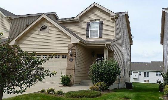 6841 Hampshire Ct, Maryville, IL 62062 - photo 1