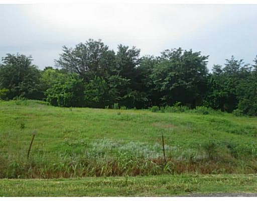 Land. 9.84 acres
