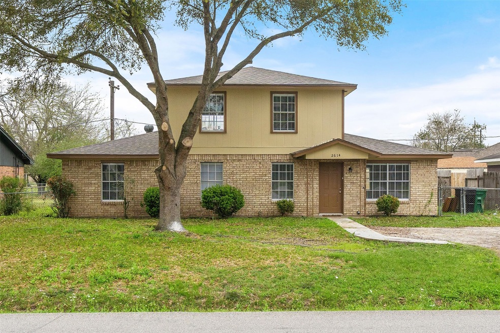 2614 Ellington St, Houston, TX 77088 - photo 1