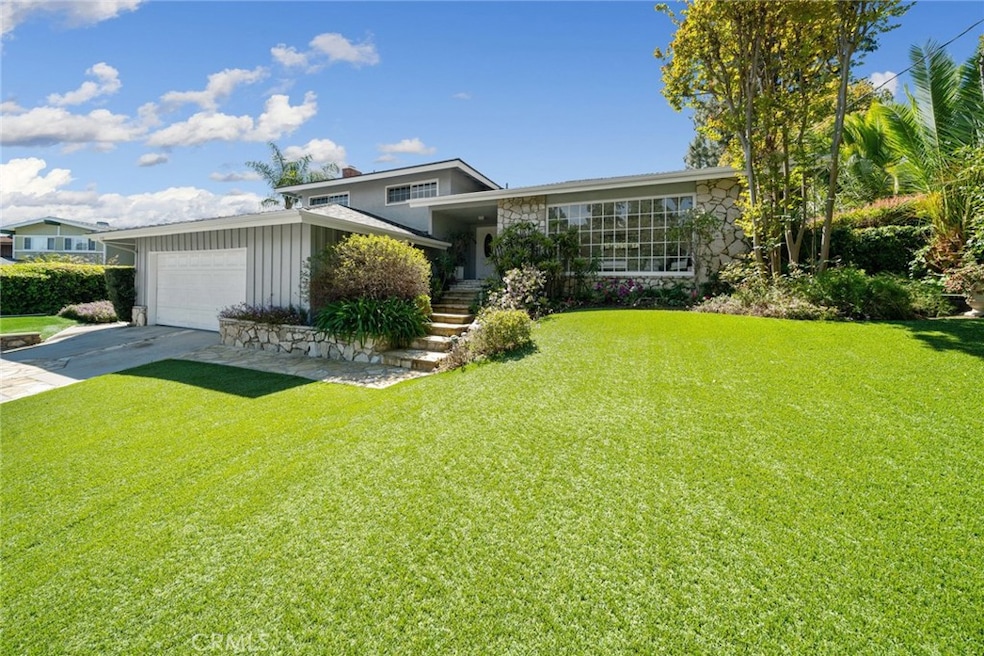 4420 Conchita Way, Tarzana, CA 91356 - photo 1