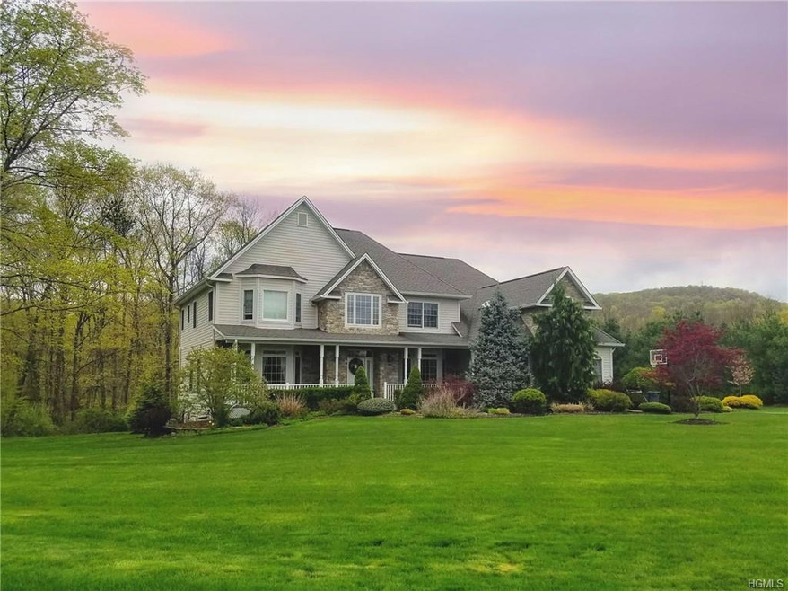 6 Grist Mill Ct, Suffern, NY 10901 - photo 1