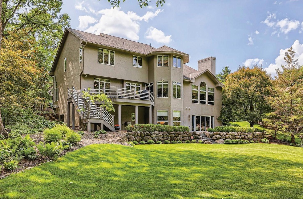 14953 Richards Dr W, Minnetonka, MN 55345 - photo 1