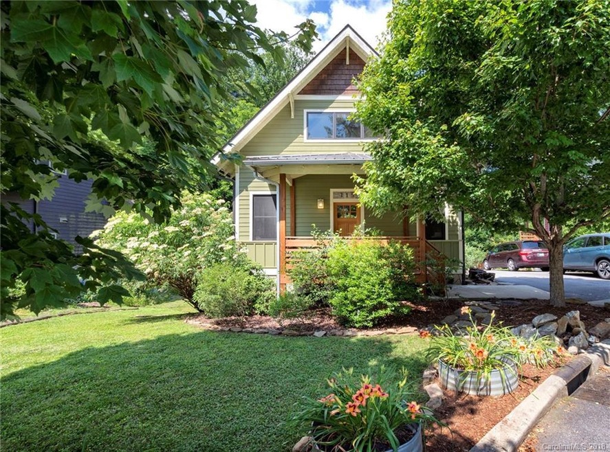 Charming Greenbuilt Home in Davenport Park