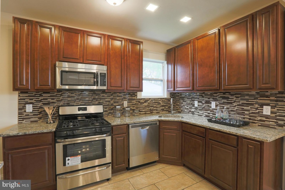 4824 Hazelwood Ave, Baltimore, MD 21206 - photo 1