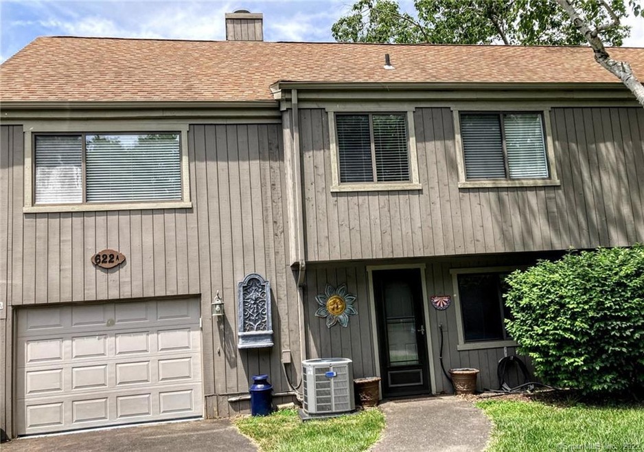 622 Onondaga Ln unit A, Stratford, CT 06614 - photo 1