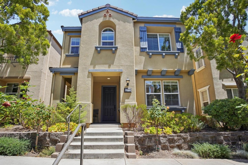 Sold $1,435,000 • Co-Listing Agent