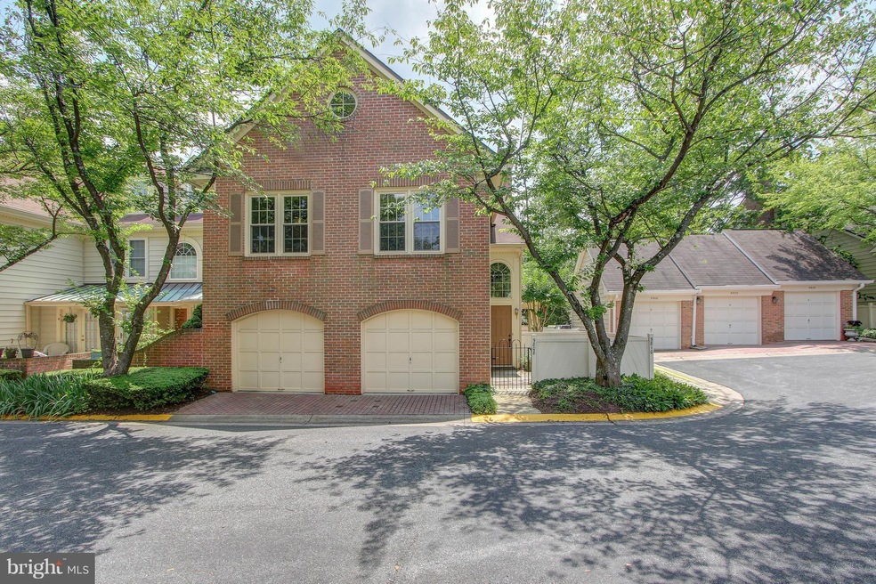 5808 Linden Square Ct, Rockville, MD 20852 - photo 1