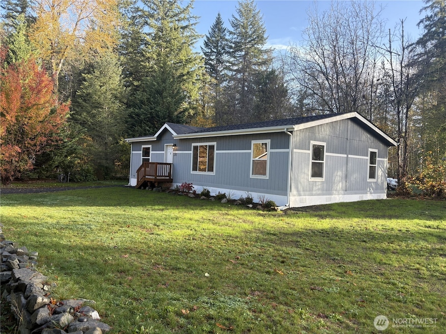 281 NE Snowcap Dr, Tahuya, WA 98588 - photo 1