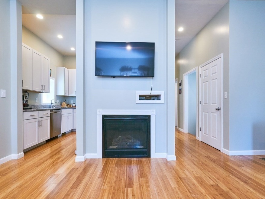 82 High St unit 82, Newton, MA 02464 - photo 1