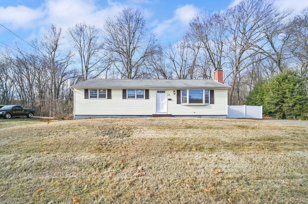 22 Fairfield Rd, Enfield, CT 06082 - photo 1