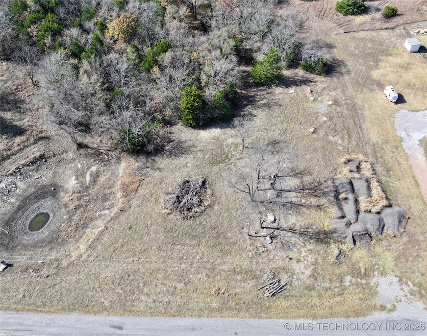 54 Ponderosa Dr, Sulphur, OK 73086 - photo 1