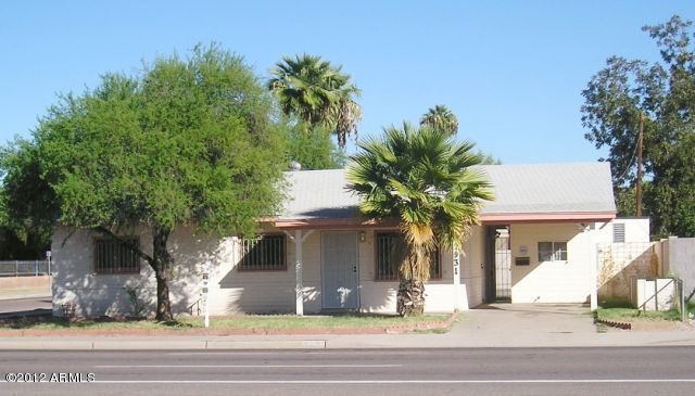 Front view of home