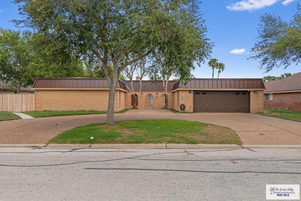 5210 Palm Valley Dr S, Harlingen, TX 78552 - photo 1