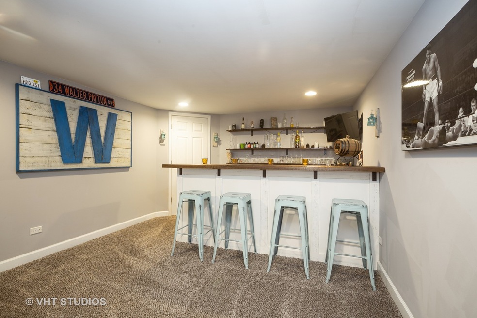 900 Fox Run Ln, Algonquin, IL 60102 - photo 1