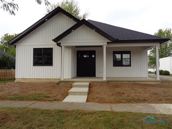 Under Contract $469,900