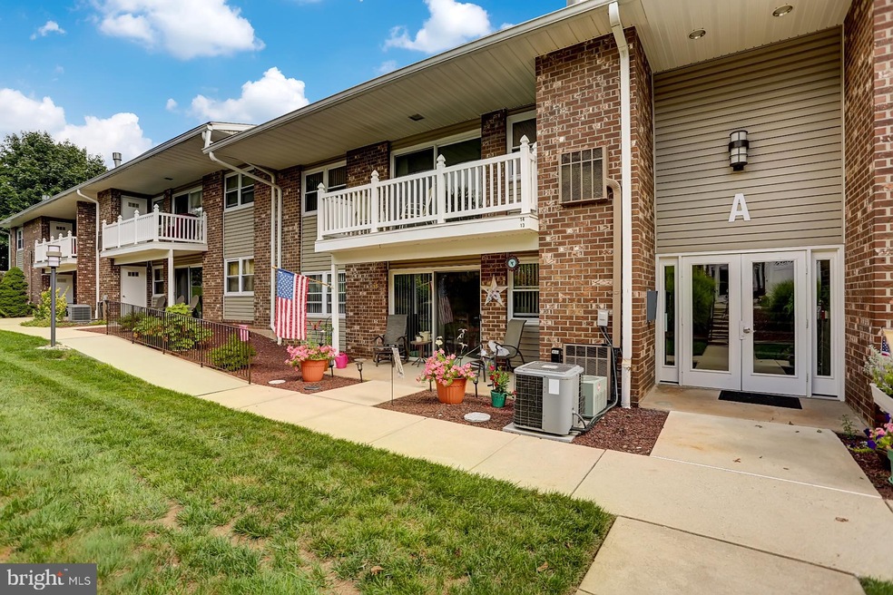 2910 State Hill Rd unit A14, Wyomissing, PA 19610 - photo 1