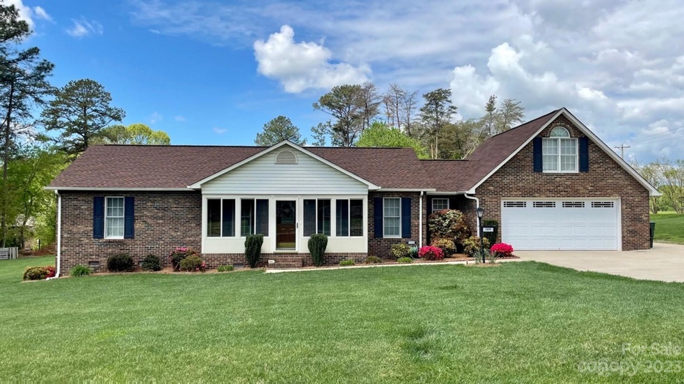 104 Ethel Ln, Statesville, NC 28625 - photo 1