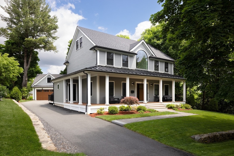 21 Hutchinson Rd, Arlington, MA 02474 - photo 1