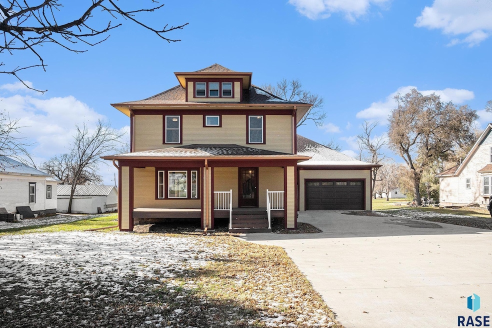 For Sale $497,975 • Co-Listing Agent