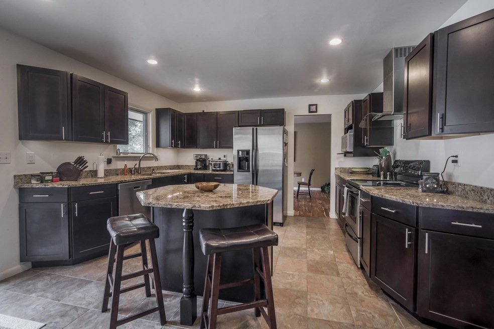 606 Indian Mound Kitchen