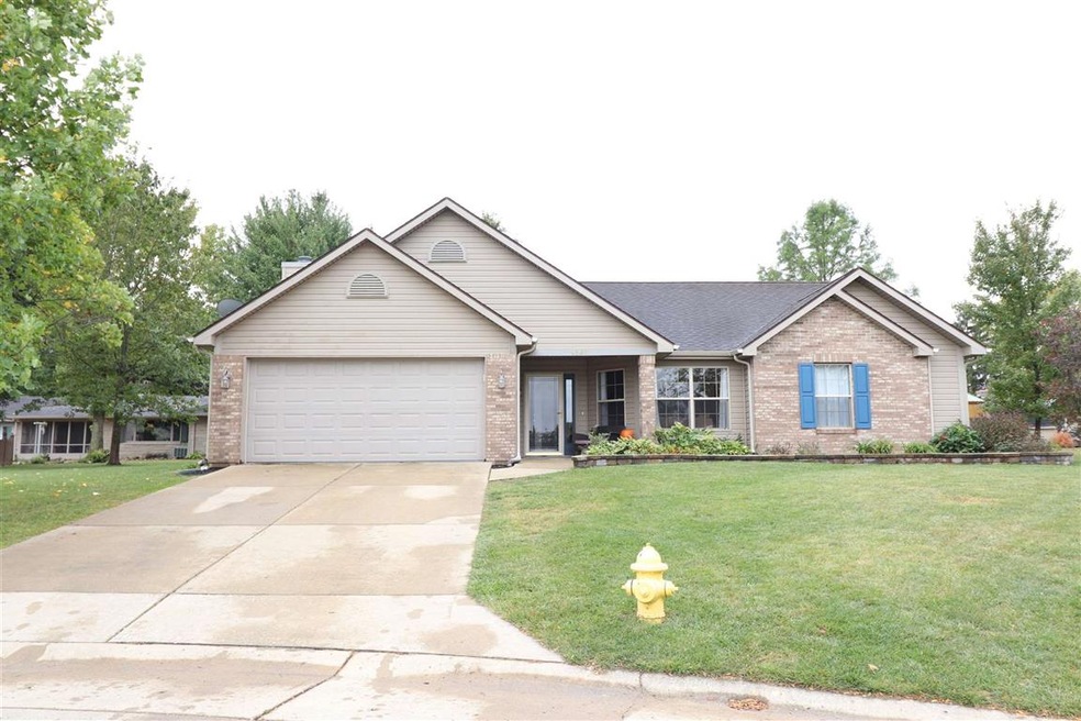 1660 Broadmoor Ct, Frankfort, IN 46041 - photo 1