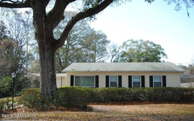 FRONT EXTERIOR