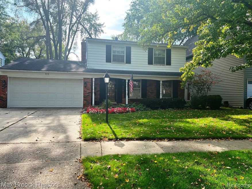 Welcome to 713 Highland Avenue in Clawson !