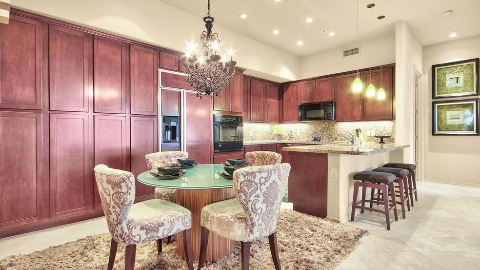 BEAUTIFUL KITCHEN
