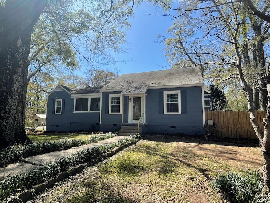 401 Laurel St, McComb, MS 39648 - photo 1