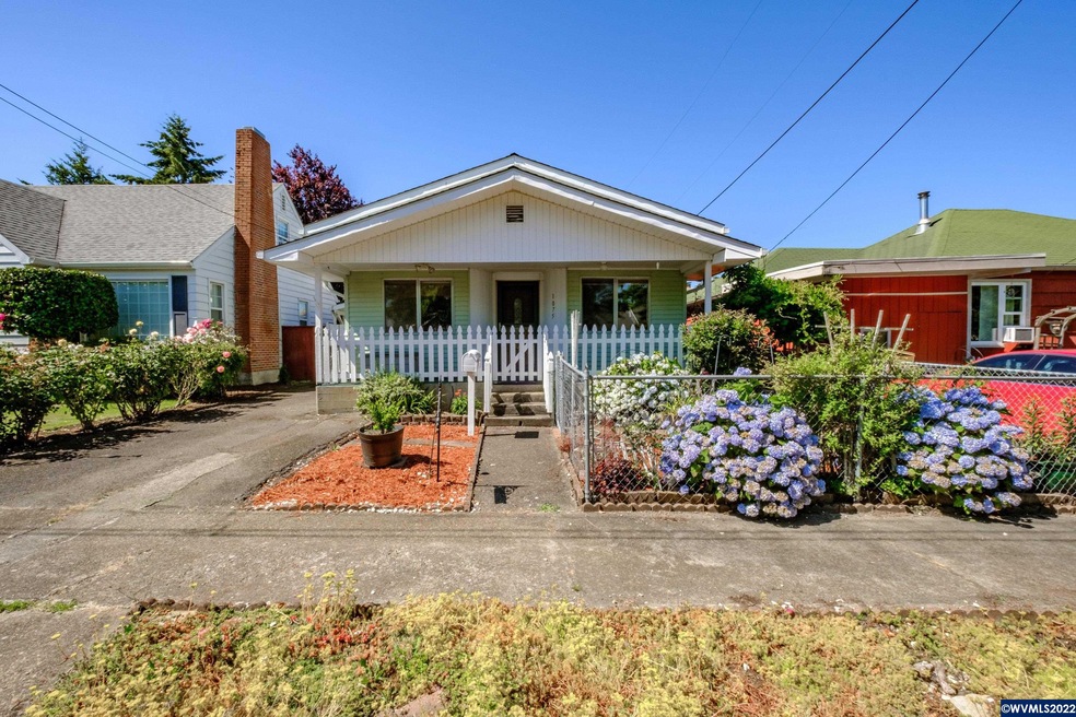 1075 13th Ave SW, Albany, OR 97321 - photo 1