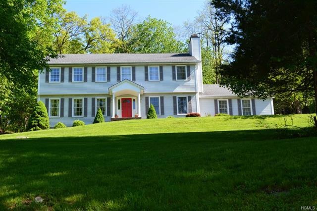 10 Veronica Ct, Cortlandt Manor, NY 10567 - photo 1