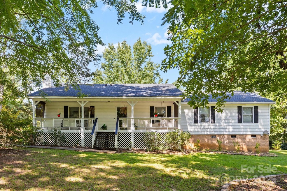 1168 Birchwood Dr, Clover, SC 29710 - photo 1