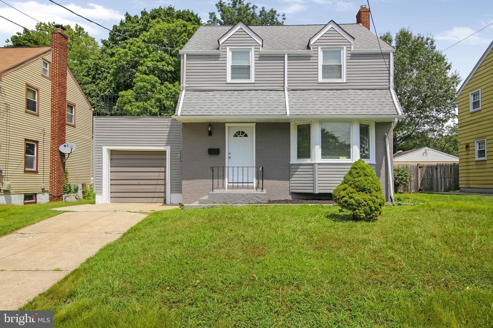 482 Griscom Dr, Woodbury, NJ 08096 - photo 1