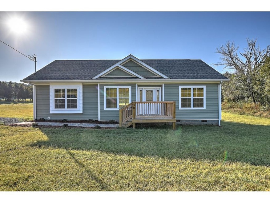 750 Lovelace Rd, Fall Branch, TN 37656 - photo 1