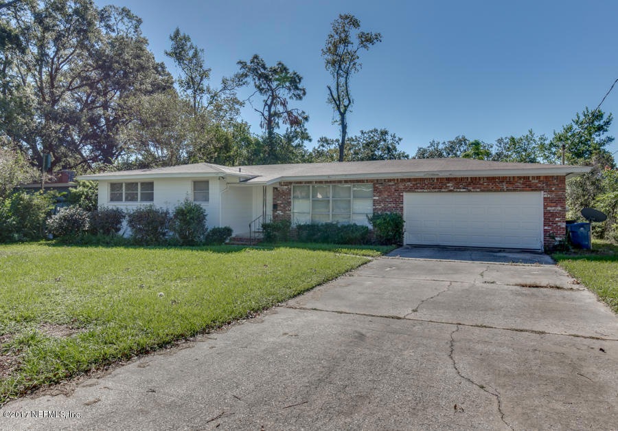 7842 Wildwood Rd, Jacksonville, FL 32211 - photo 1