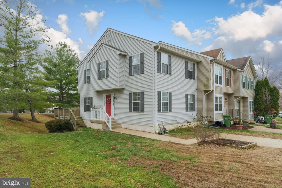 206 Blueridge Ct, Stafford, VA 22554 - photo 1