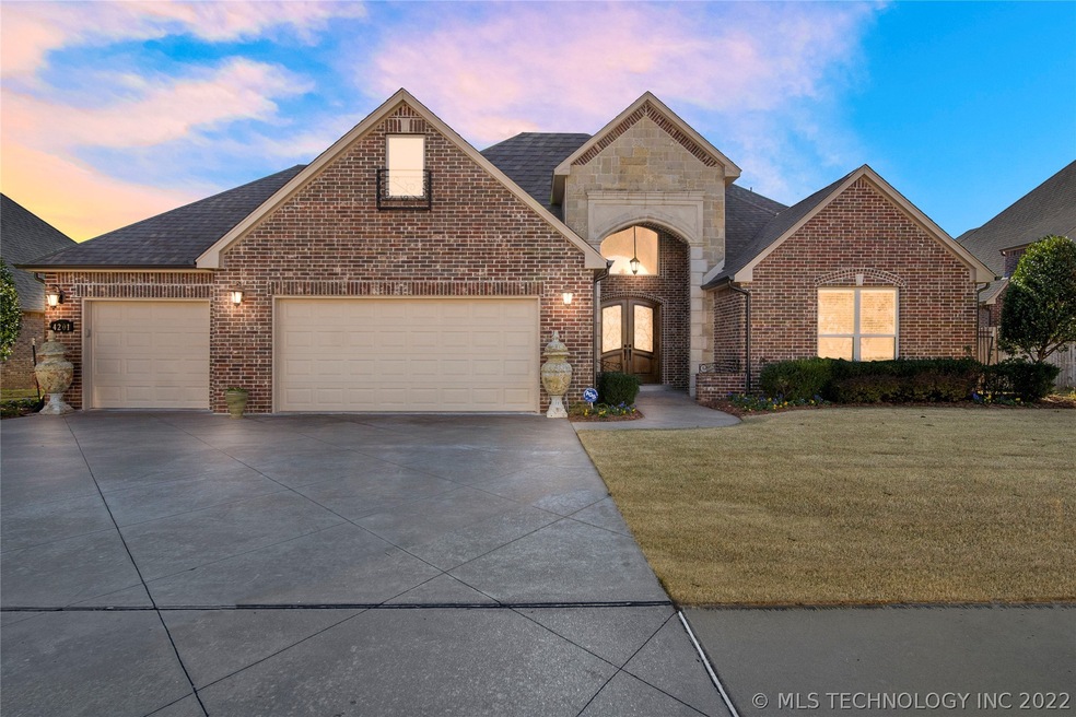 Beautiful curb appeal.
