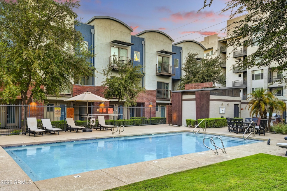 525 W Lakeside Dr unit 140, Tempe, AZ 85281 - photo 1