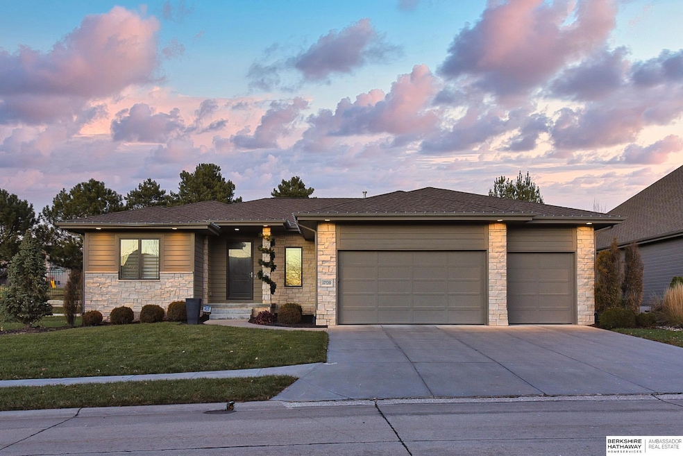 Sold $560,000 • Co-Listing Agent
