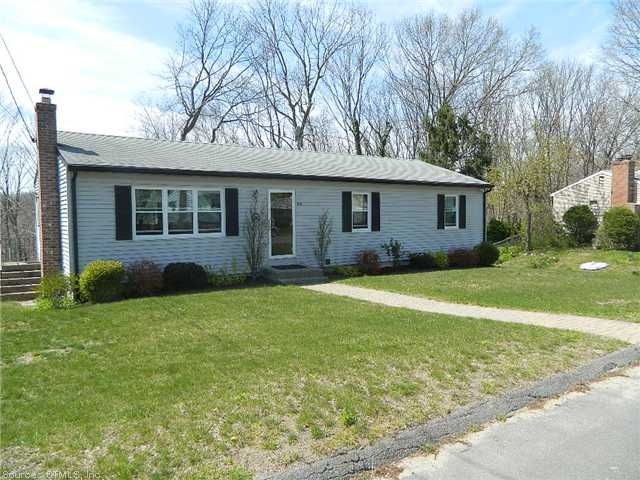 184 Hickory Hill Dr, Waterbury, CT 06708 - photo 1