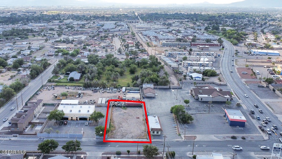 523 Giles Rd, El Paso, TX 79915 - photo 1