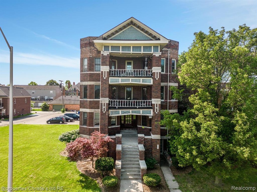 242 E Palmer St unit 6, Detroit, MI 48202 - photo 1