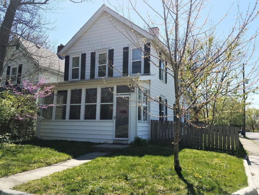 245 E. Lakeview Avenue