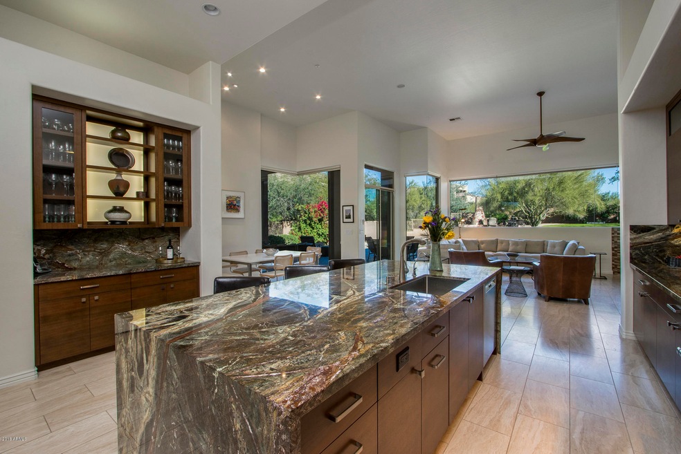 Open Eat-In Kitchen