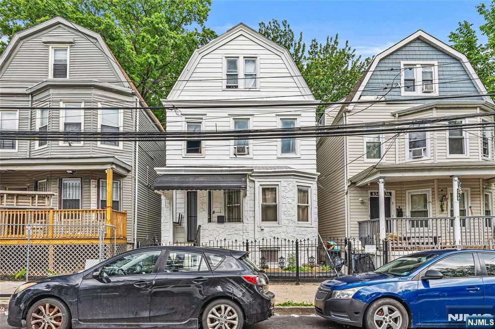 For Sale $390,000 • Co-Listing Agent