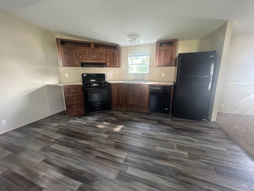 For Rent $1,299/month