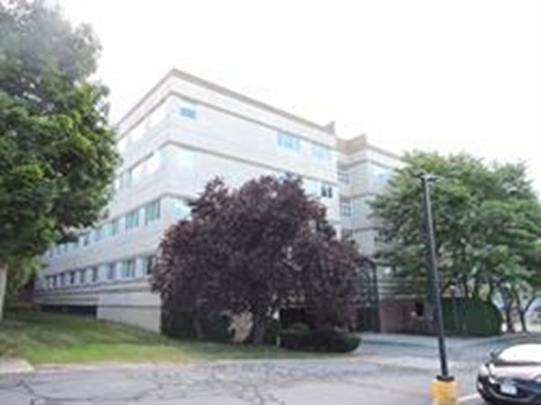 35 Desmoines Rd unit 408, Quincy, MA 02169 - photo 1