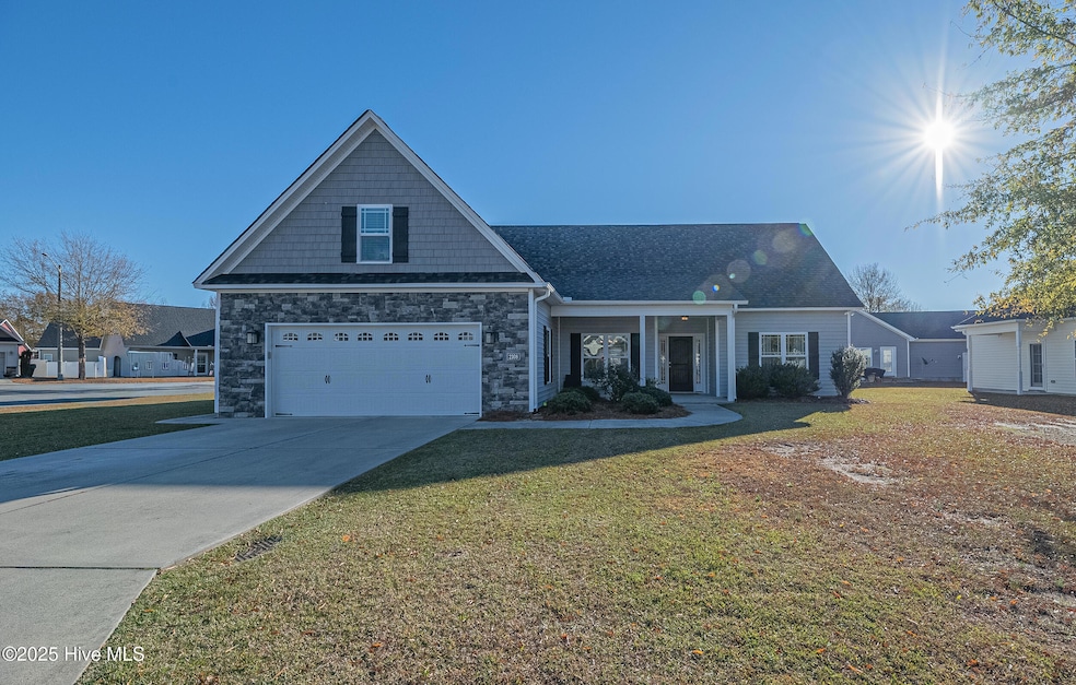 2108 Cove Ct, Winterville, NC 28590 - photo 1